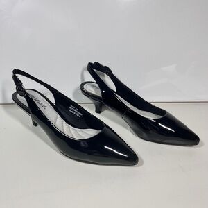 Easy Street Faye Pointed Kitten Heel Pumps
